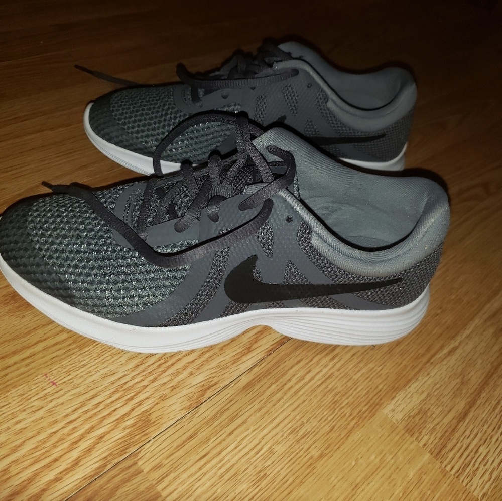 Boys nike